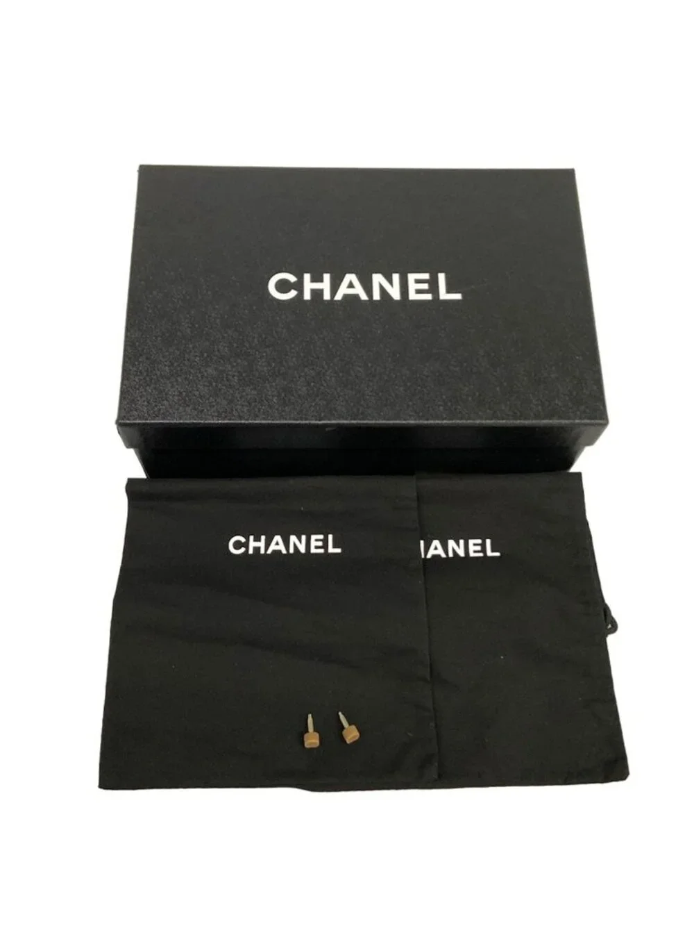Chanel Pumps C CC Logo Beige Black Quilted Lambskin Heels